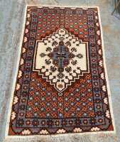 TUNISIAN RUG