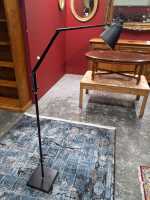 STANDARD LAMP