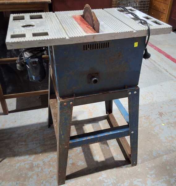 RYOBI WORK BENCH