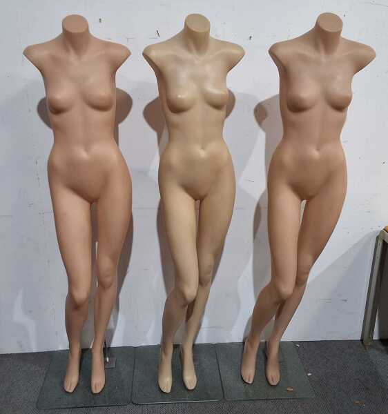 MANNEQUINS