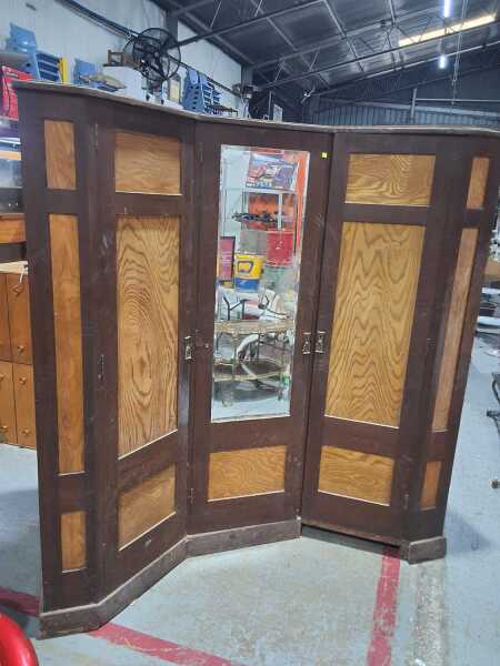WARDROBE