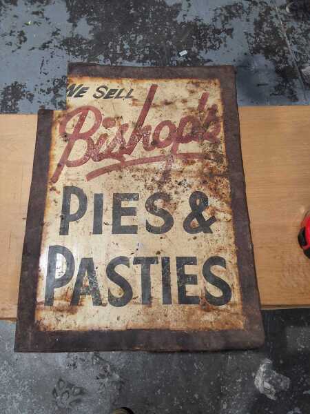 ADVERTISING SIGN