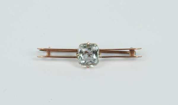 GOLD BROOCH