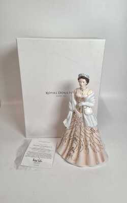 ROYAL DOULTON QUEEN