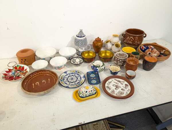 POTTERY LOT
