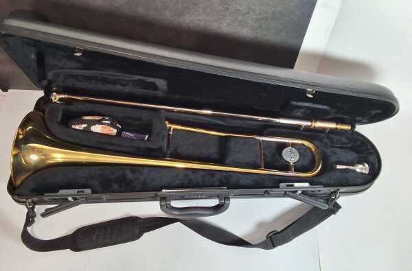 YAMAHA TROMBONE