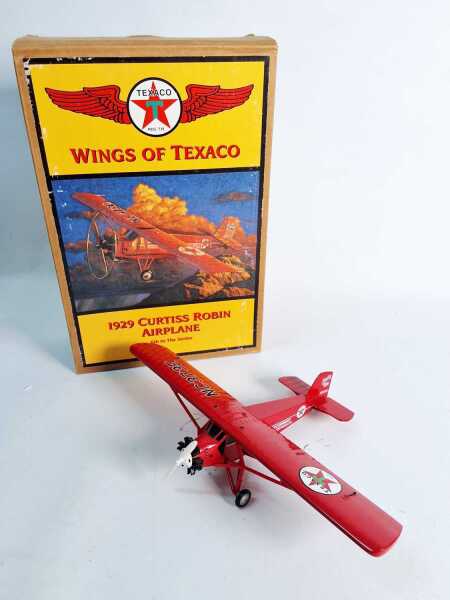 MODEL AIRPLANE