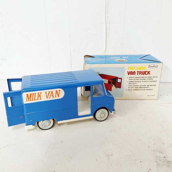 TIN TOY