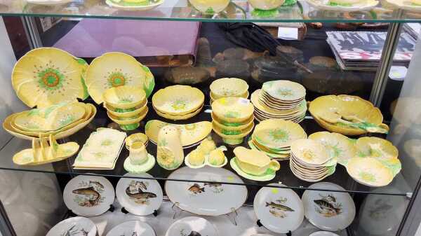 CARLTONWARE