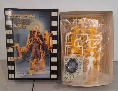Aliens Loader Model