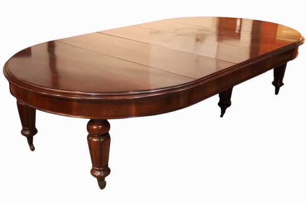 EXTENSION DINING TABLE