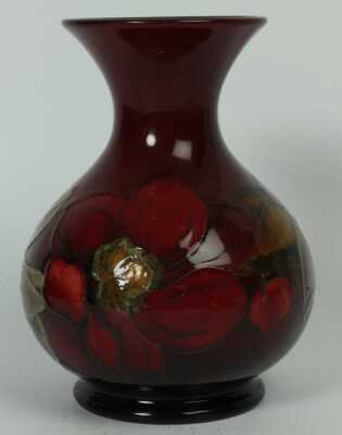 66 · MOORCROFT VASE