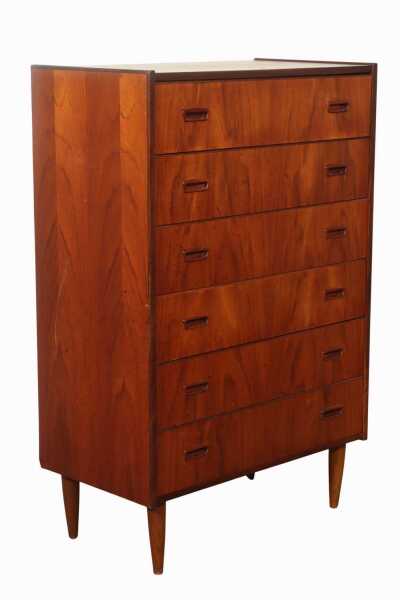 TALLBOY CHEST OF DRAWERS