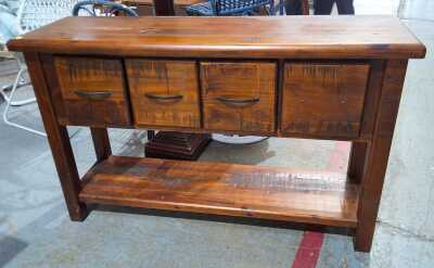 83 · HALL CONSOLE