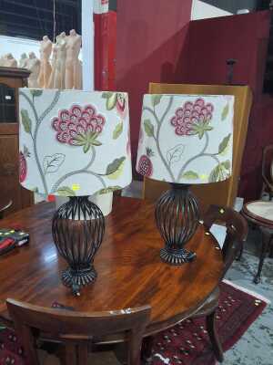 112 · TABLE LAMPS