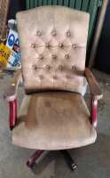 EXECUTIVE CHAIR - 2