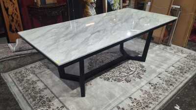 171 · DINING TABLE