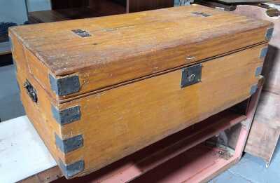 206 · TOOL TRUNK