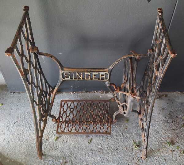 TREADLE BASE