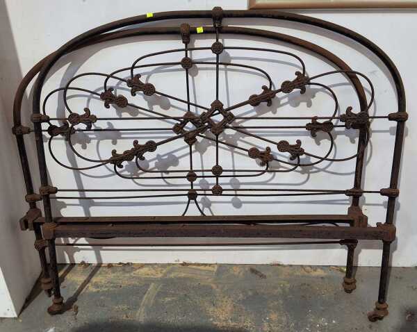 BED ENDS