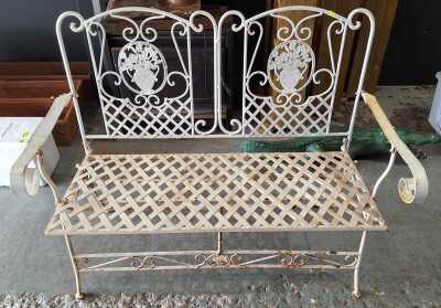 370 · GARDEN BENCH