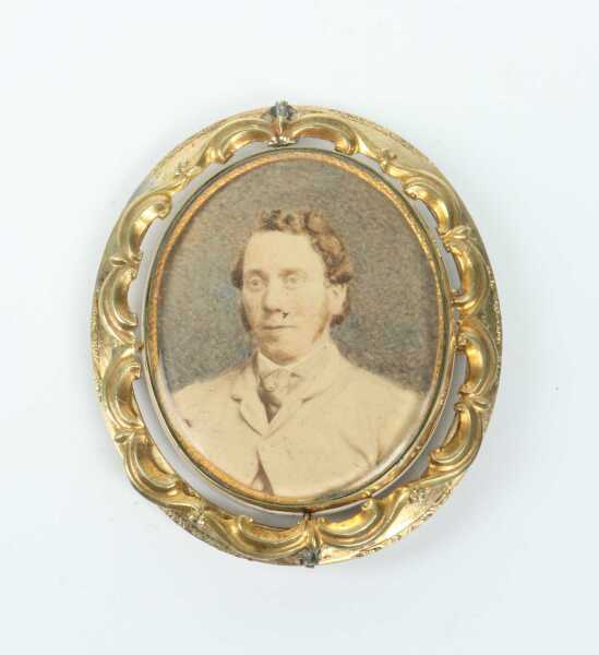 MOURNING BROOCH