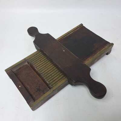 PILL ROLLER
