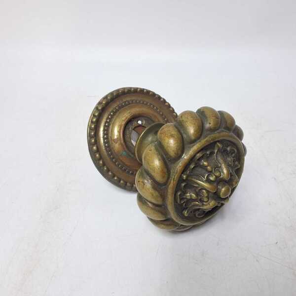 DOOR KNOB