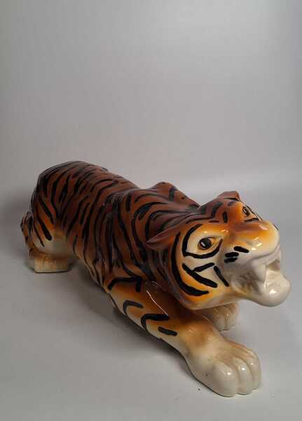 TIGER FIGURE