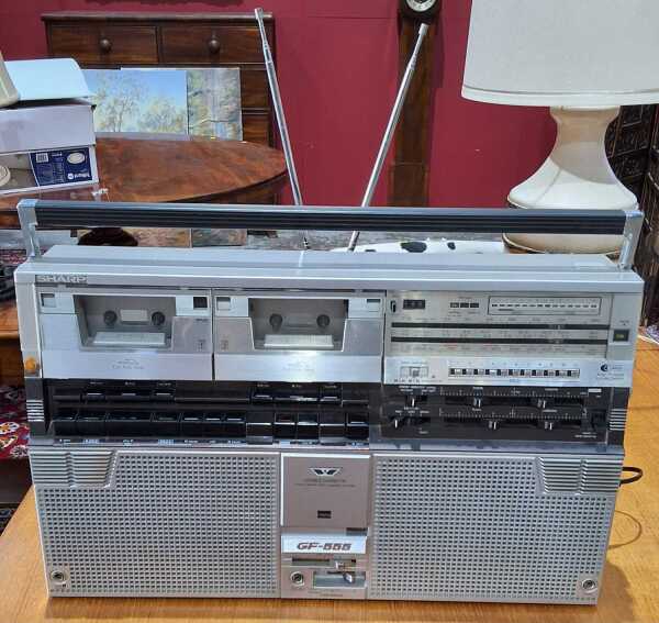SHARP BOOMBOX