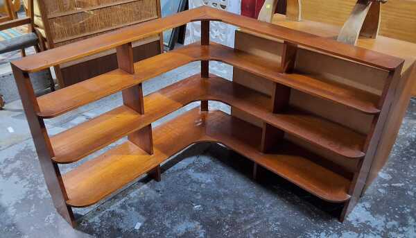 CORNER BOOKCASE