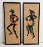 RETRO WALL HANGINGS