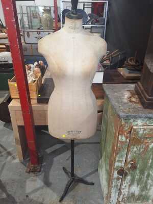 46 · DRESSMAKERS FORM