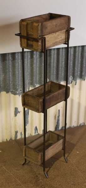 PLANTER STAND