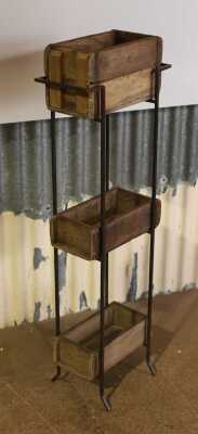 78 · PLANTER STAND