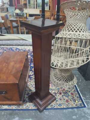 101 · PEDESTAL