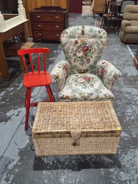 FURNITURE LOT