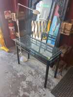 CONSOLE AND LAMP
