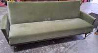 MID-CENTURY SETTEE