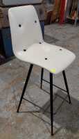 BAR STOOL