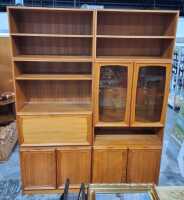 WALL UNIT