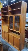 WALL UNIT - 3