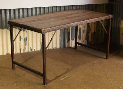 258 · TRESTLE TABLE