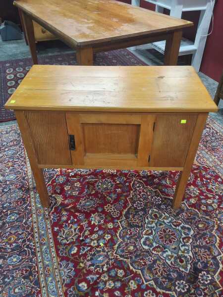 WASHSTAND
