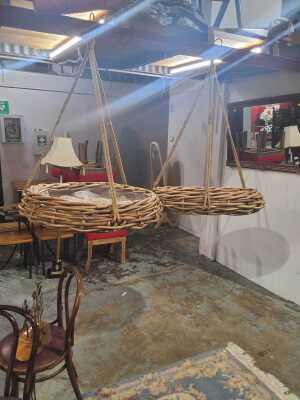 285 · HANGING PLATERS