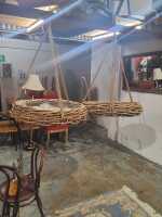 HANGING PLATERS