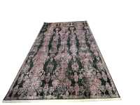 FLOOR RUG