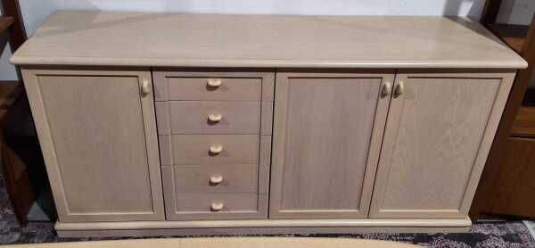 SIDEBOARD