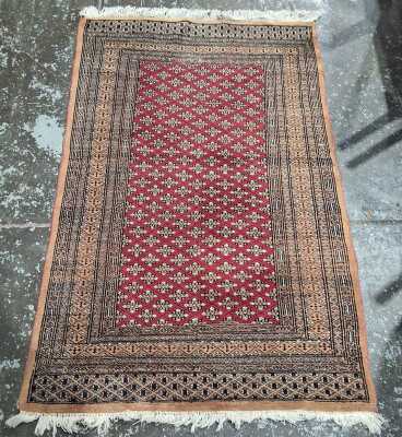 381 · RUG