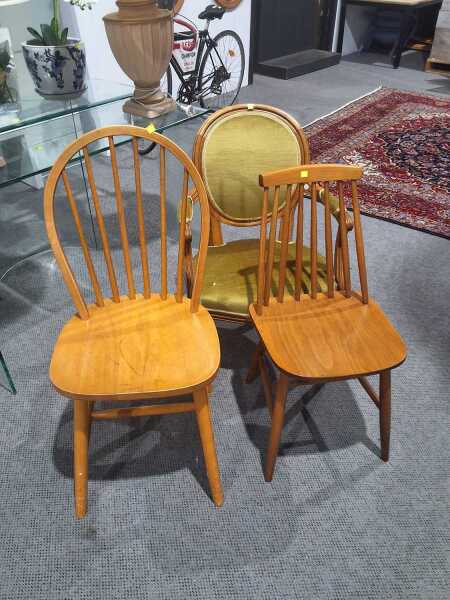 CHAIRS